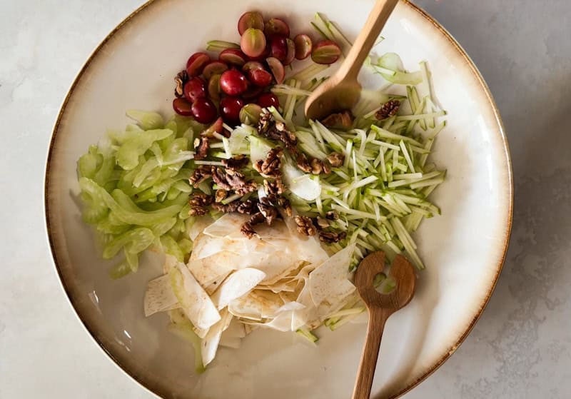 🥗 Waldorfský salát s kuřetem a japonskou majonézou 14 waldorfsky-salat-japonska-mandolina-kirelwa